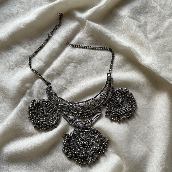 Silver Layerd Necklace - Picture 12 of 13